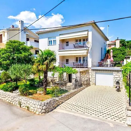 Two-bedroom In Crikvenica Xxxiii Lejlighed